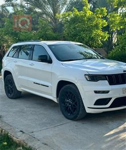 جيب جراند شيروكي